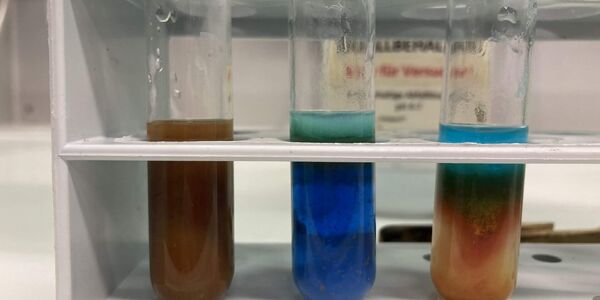 Die Chemie-Kurse der Gesamtschule Höhscheid im Schülerlabor