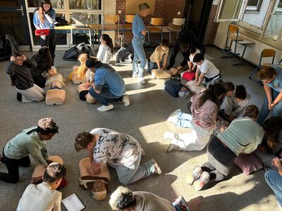 Die Gesamtschule Höhscheid nimmt an der Woche der Wiederbelebung teil