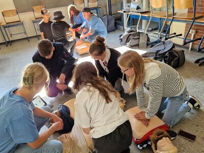 Die Gesamtschule Höhscheid nimmt an der Woche der Wiederbelebung teil